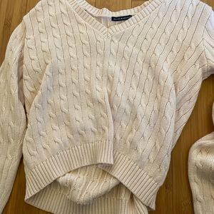 brandy melville crewneck 🎀